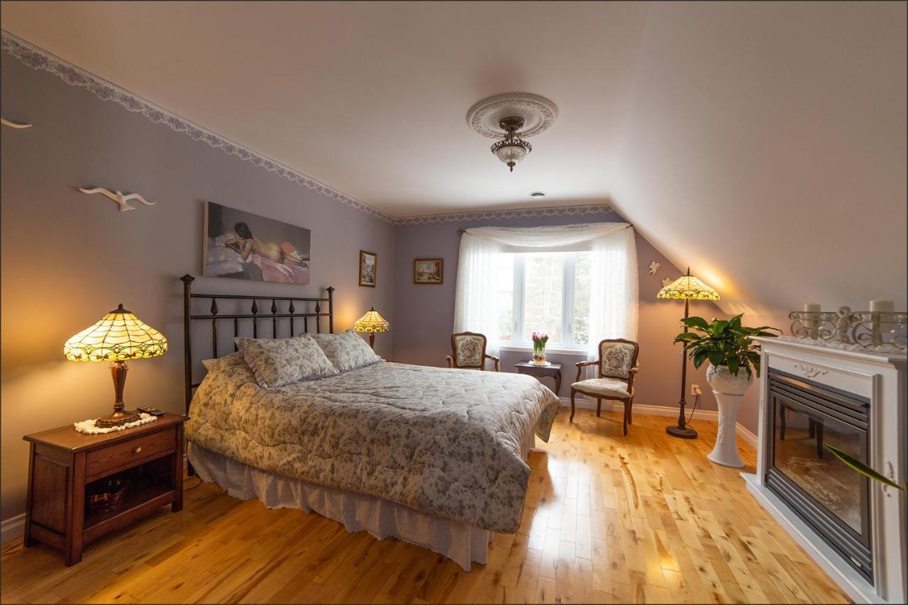 Bed and Breakfast Au Coeur De Saint-Sauveur-des-Monts Exteriér fotografie